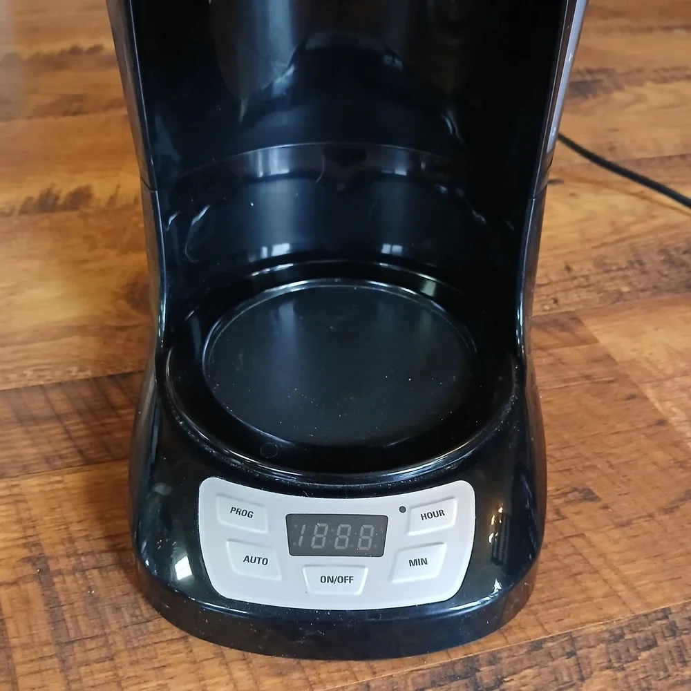 BLACK+DECKER 12-Cup QuickTouch Programmable Coffee Maker Black CM1060B Tested‎